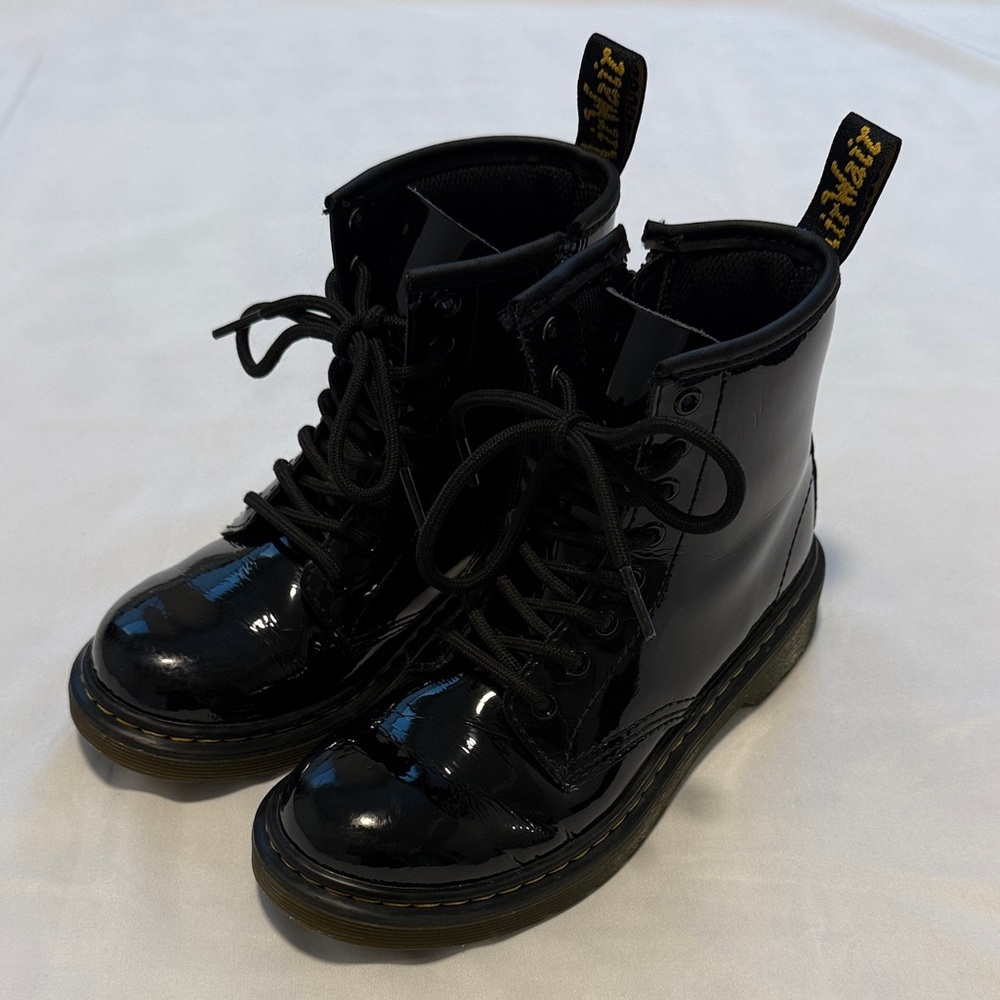 Dr. Martens 1460 J.